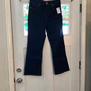 BNWT: Levi’s Denizen Women’s Jeans, Ultra High-Rise Crop Flare, Size 10, W30